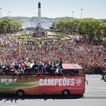 Portugal-EURO-2016-team-ride-in-open-bus-on-their-return-to-Lisbon