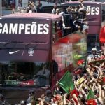 Portugal team arrives Lisbon with Euro 2 016 trophy 1