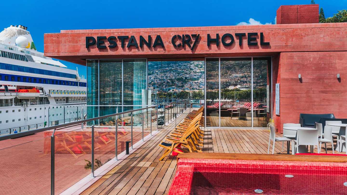 pestana cr funchal pool