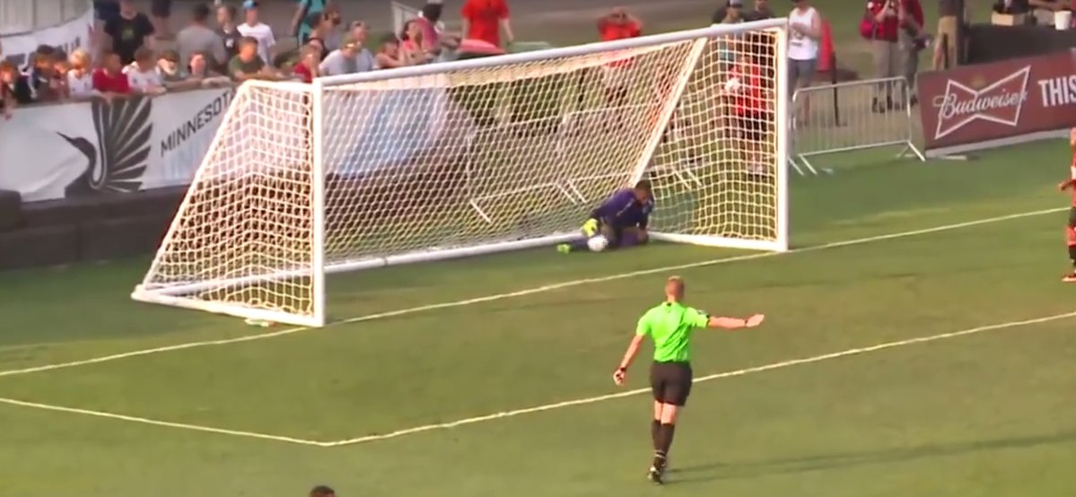 us keeper own goal bournemouth