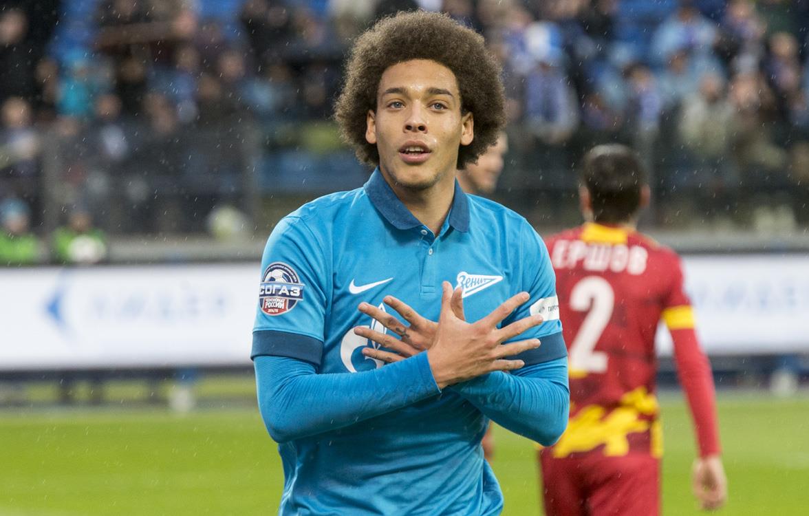 witsel celebrando un gol vistiendo la camiseta del zenit fc zenit