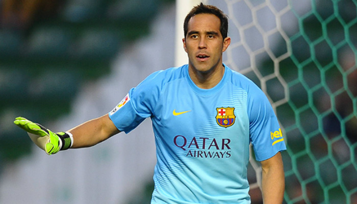 Claudio Bravo agrees to join Manchetser City