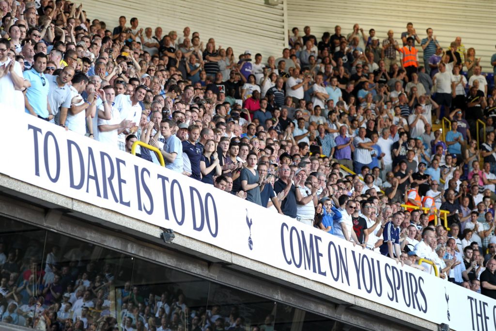 Spurs-fans-2