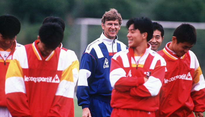 nagoya-grampus-eight-arsene-wenger