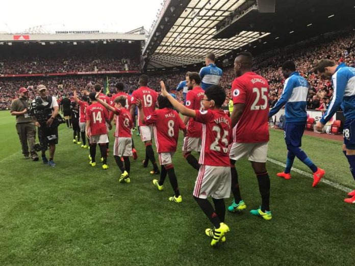 man-utd-leicester-city-mascots-names