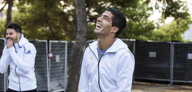 luis-suarez-adidas-3