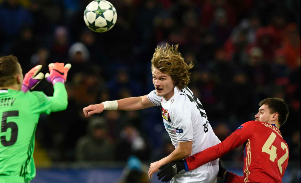 jedvaj-in-action-for-leverkusen