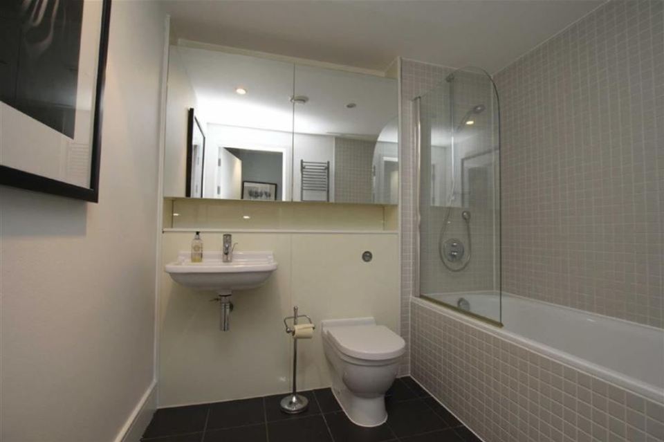 Penthouse - Photo Courtesy: rightmove.co.uk
