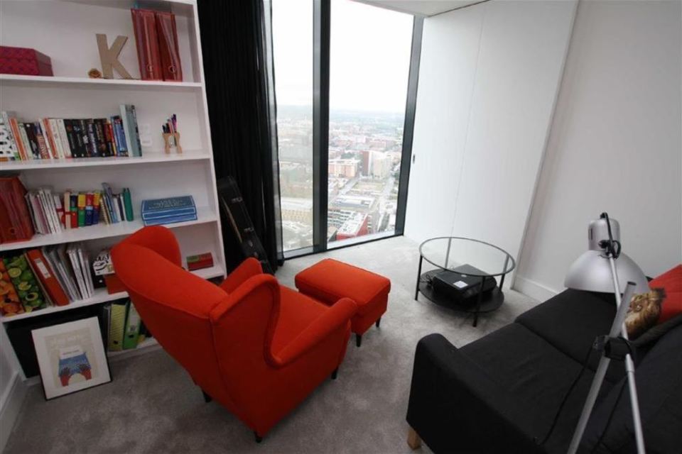 Penthouse Study - Beetham Tower - Photo Courtesy: rightmove.co.uk