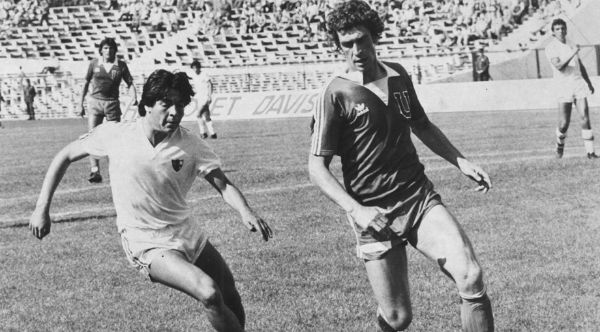 Jorge Sampaoli in action for Newell's Old Boys, 1979