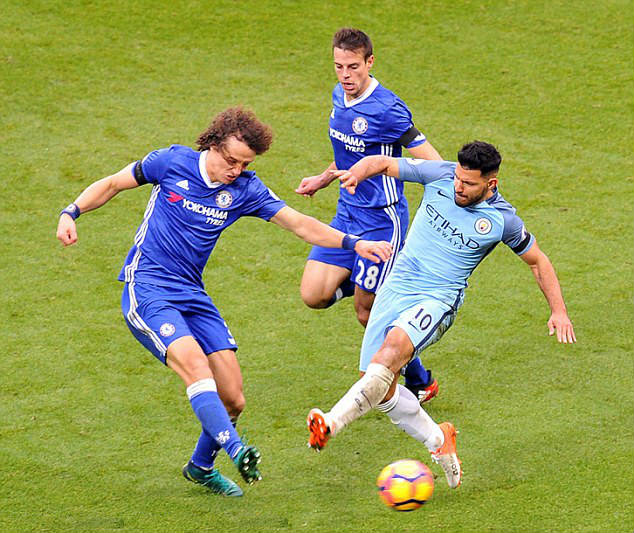 The horrendous tackle by Sregio aguero on David luiz that started the brwal.