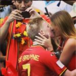 de-bruyne-kissing