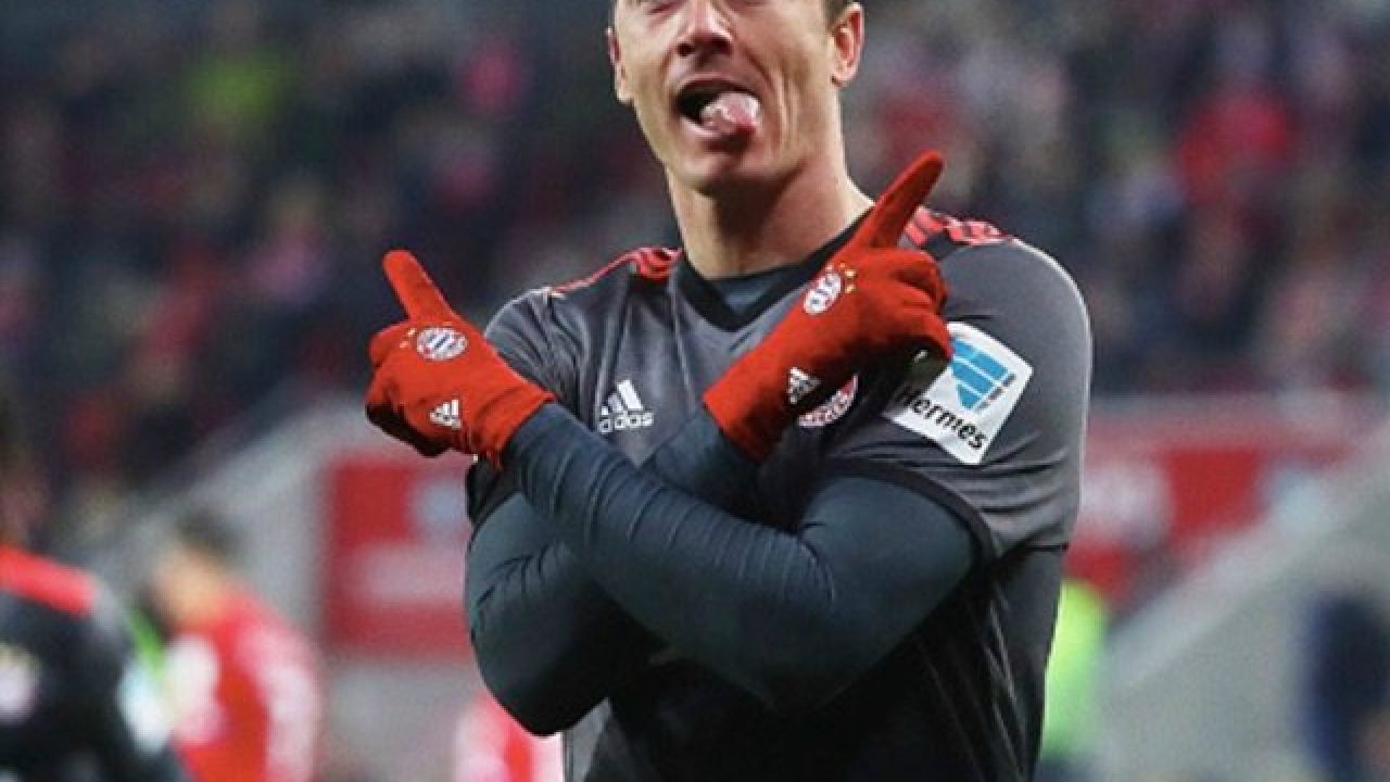 Bundesliga Lewandowski Double At Mainz Puts Bayern Munich Back On Top