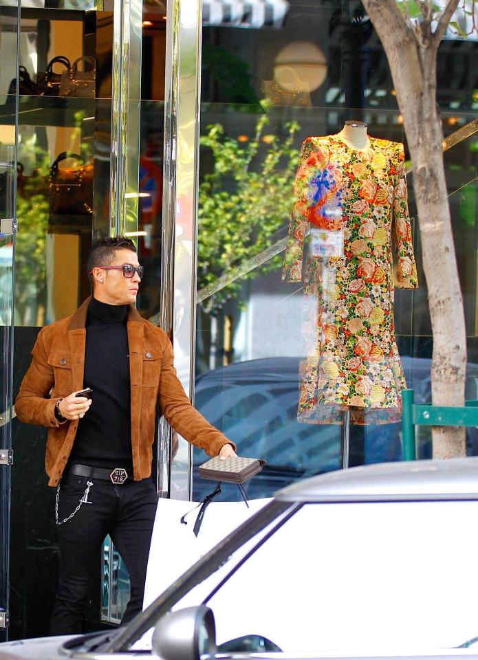 cr7 shopping