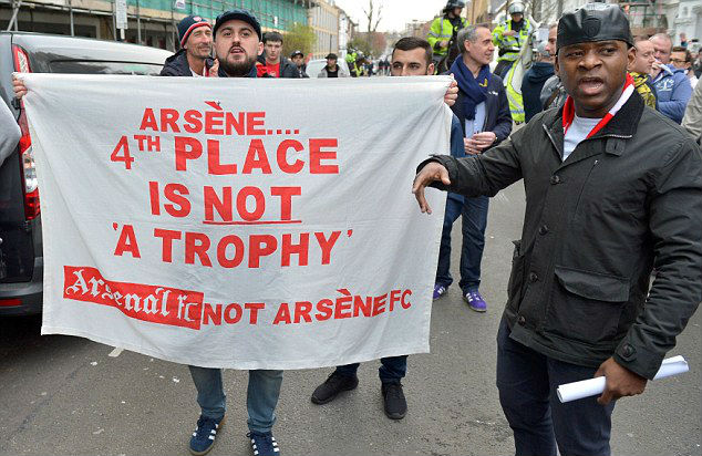 Wenger-Out-1.jpg