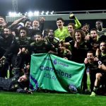 Chelsea-players-celebrate-victory-after