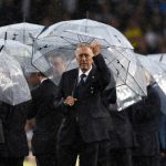 Former-Tottenham-player-Martin-Chivers-during-the-ceremony-after-the-game