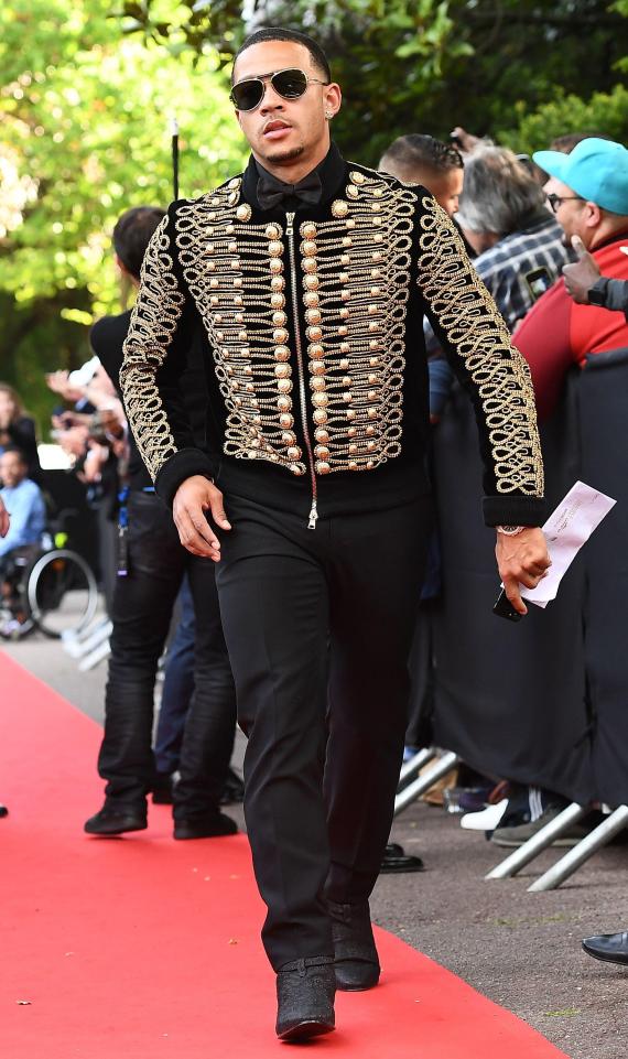 Memphis Depay Collects Award In Michael Jackson Style Jacket