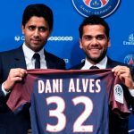 Alves will wear No.32 at PSG