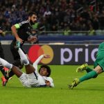 Chelsea were awarded their first penalty of the night when Willian took a tumble