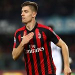 piatek.milan.mano.petto.2018.19.1400×840