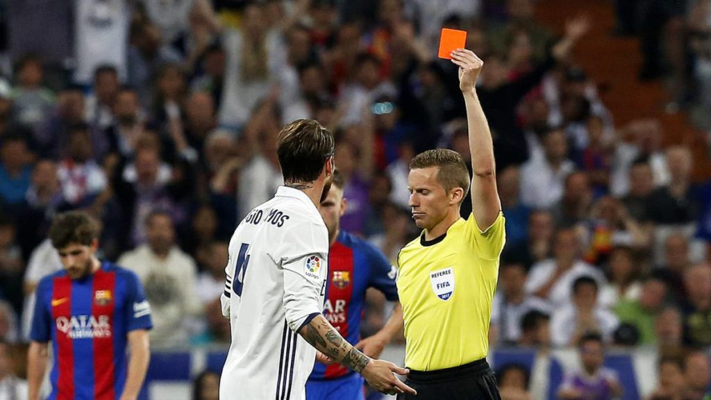 Matches with the most red cards - FootTheBall