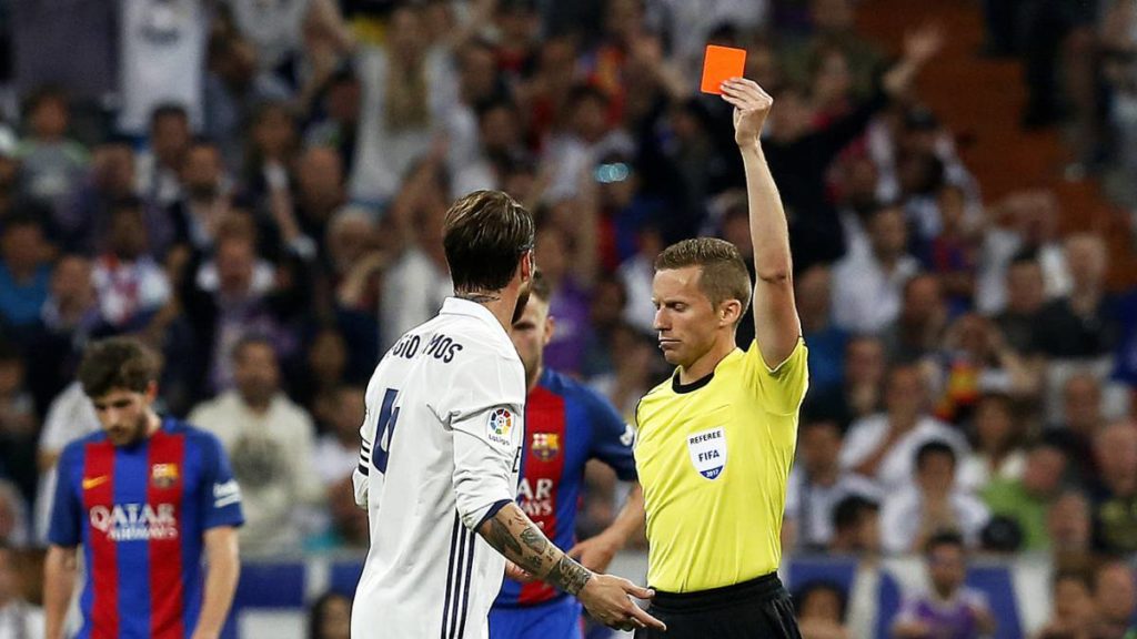 Matches with the most red cards FootTheBall