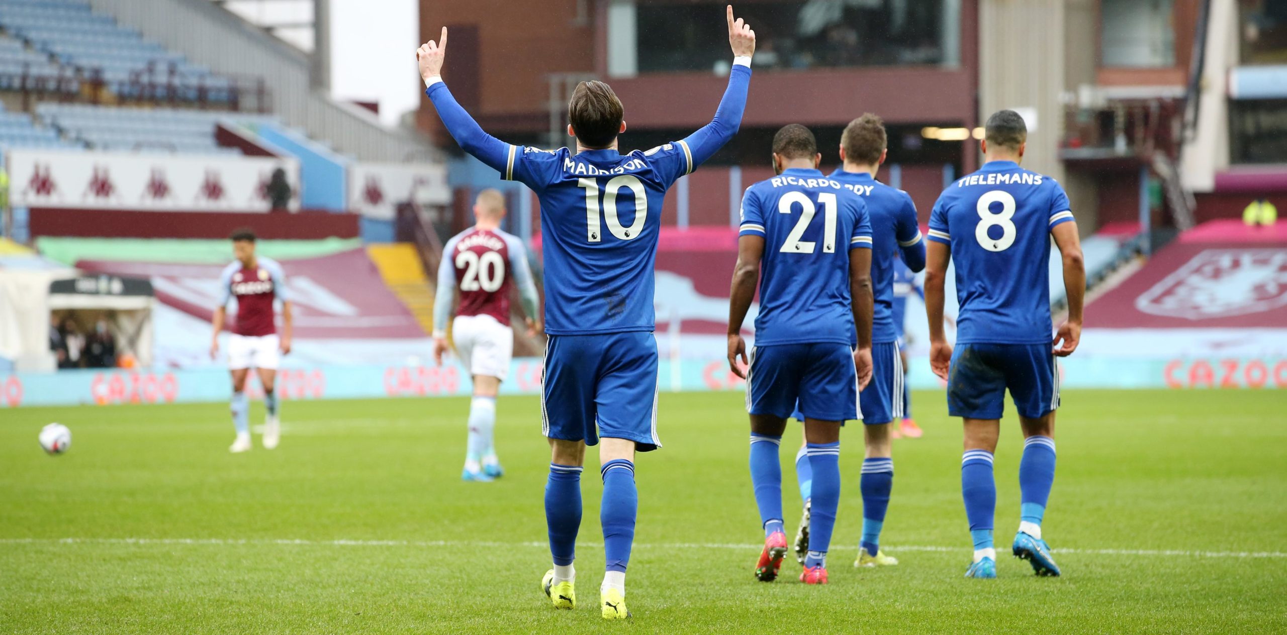 Leicester City celebrating