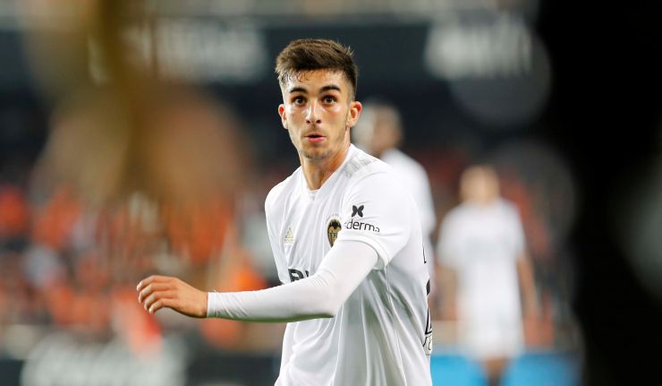 A younger Ferran Torres playing for Valencia