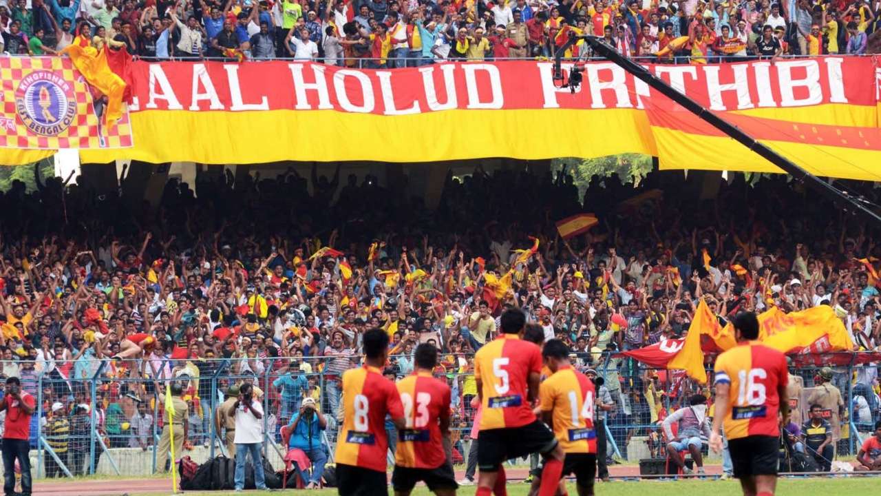 East Bengal players and supporters