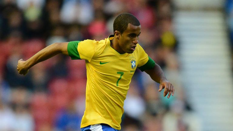 olympics-football-moura