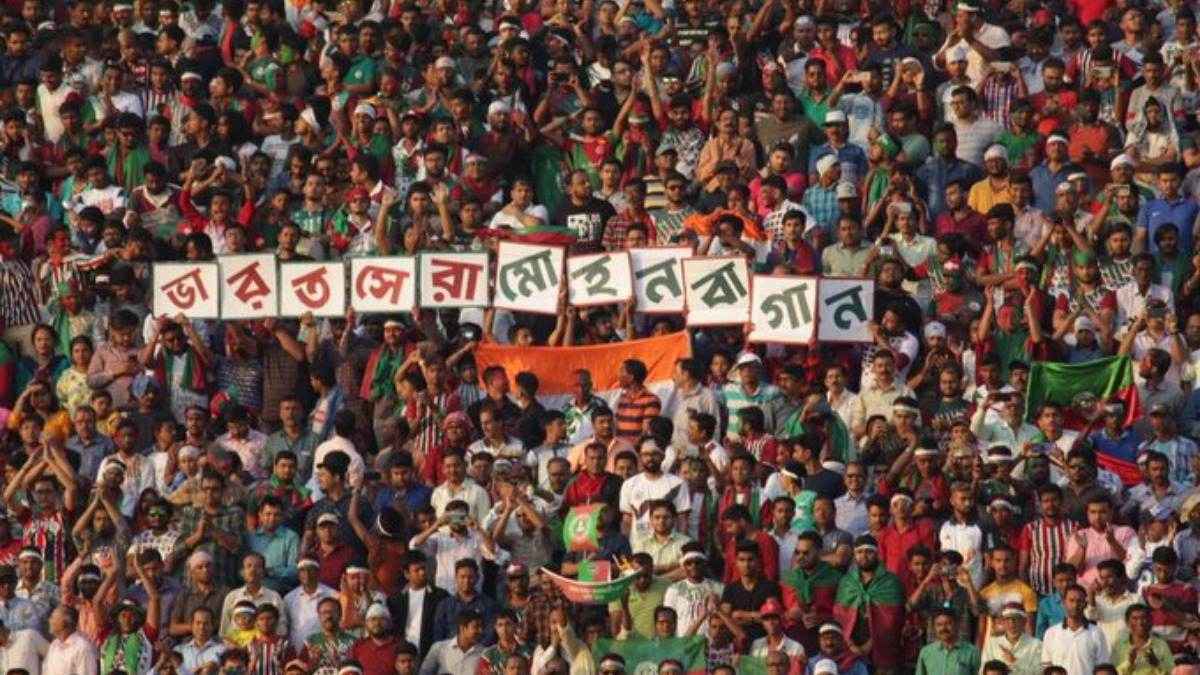 Mohun Bagan supporters