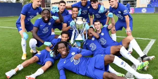 Chelsea with the Premier League 2 trophy