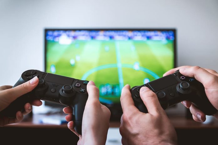 Different Ways to Enjoy Playing Football Online
