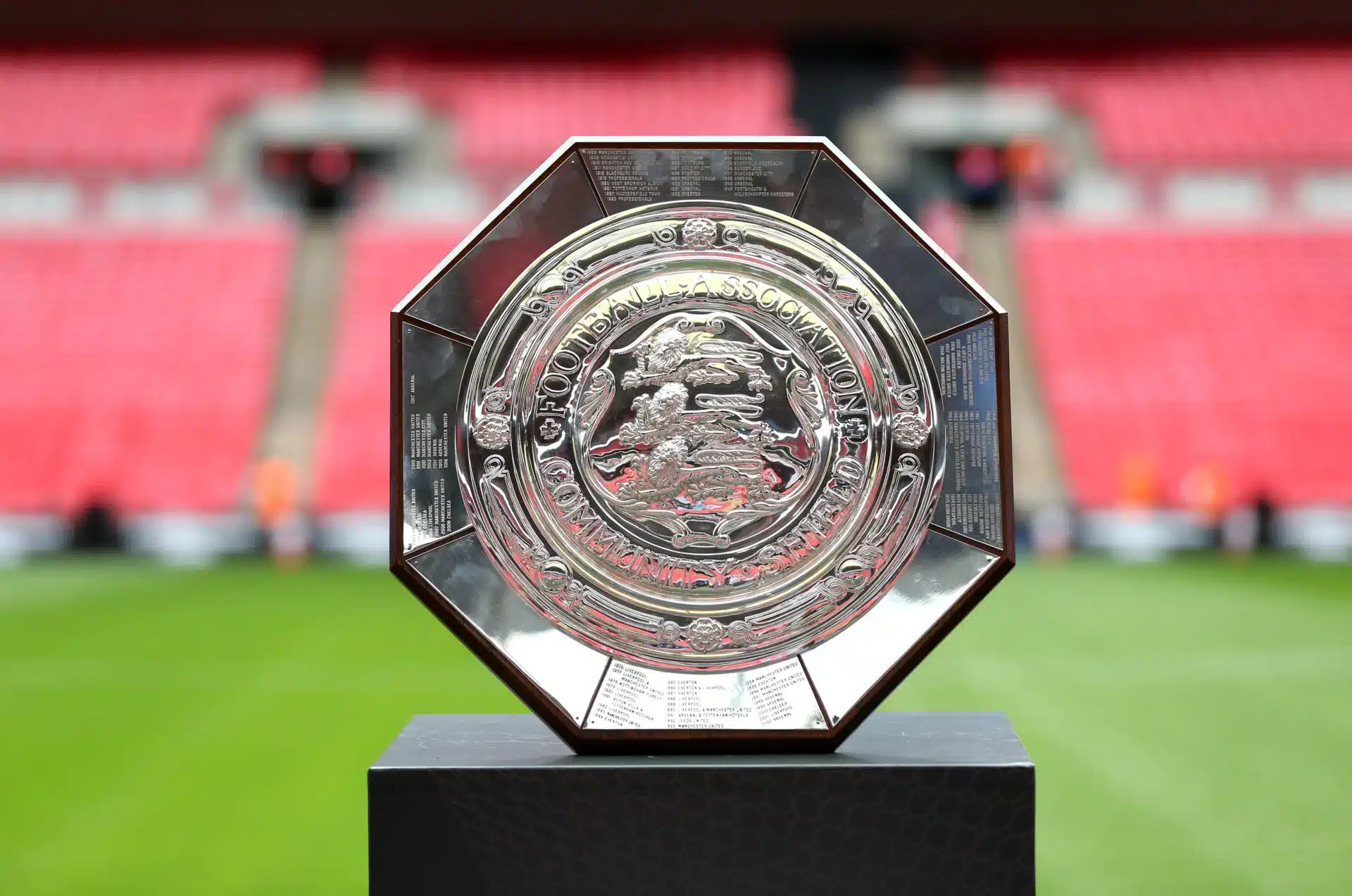 Arsenal vs Manchester City Community Shield preview: Team news, predictions, and more as English football's curtain raiser arrives thumbnail